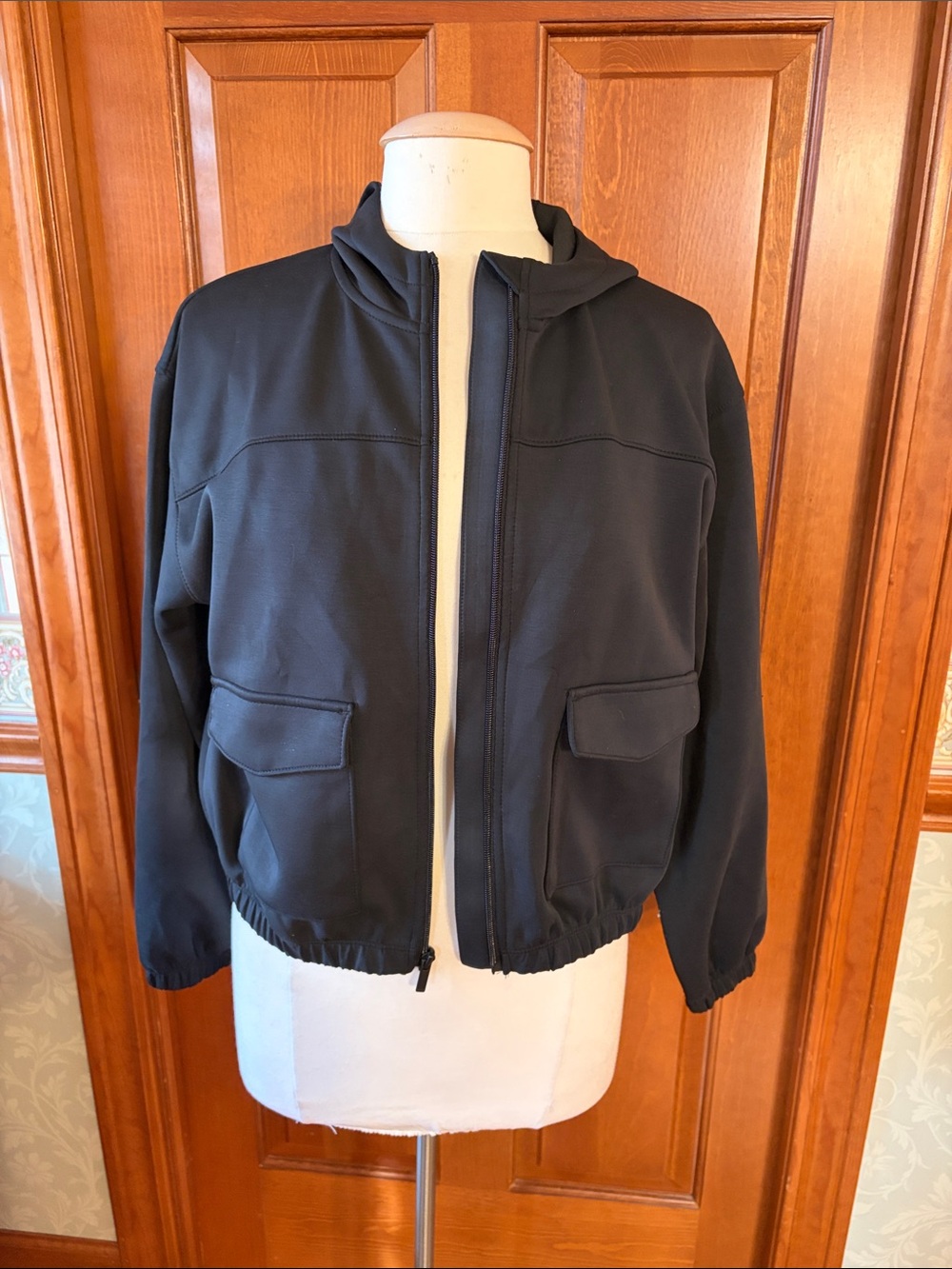 all in motion Black Hooded Bomber Jacket. Women’s Size Small